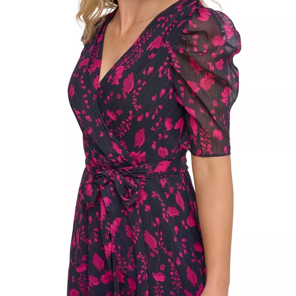 Pre-owned Tommy Hilfiger Printed Short-Sleeve Fit & Flare Dress, size 6 - Picture 2 of 6